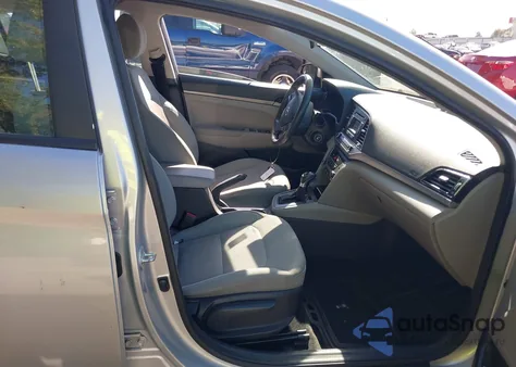 2017 Hyundai Elantra Se из США, поврежденный, VIN 5NPD74LF0HH067314